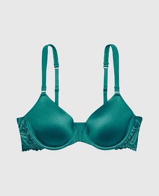 Smooth Front-Close Full Coverage Bra with Lace Wing