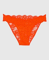 Culotte Cheeky à jambe échancrée en dentelle