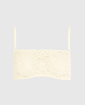 Soutien-gorge de style bandeau en dentelle