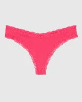 Tanga avec bordure en dentelle