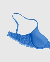 Doux soutien-gorge couvrant légèrement doublé avec côté en dentelle