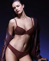 Soutien-gorge demi-buste en dentelle non doublée