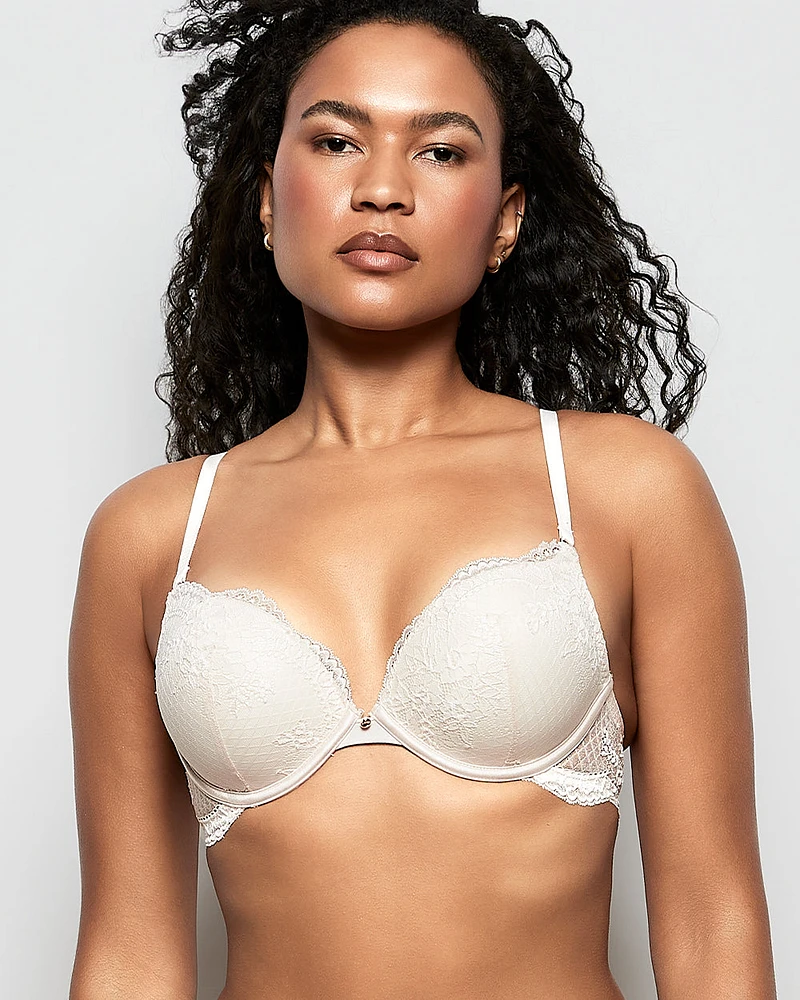 Soutien-gorge pigeonnant +2 tailles de bonnet tout en dentelle aube ivoire