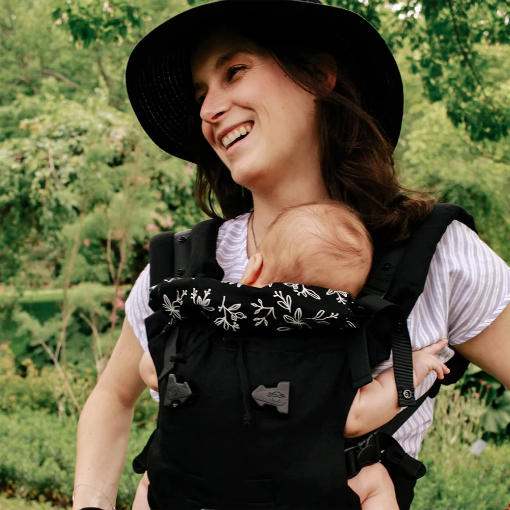 Baby Carrier PöpNgo - Black