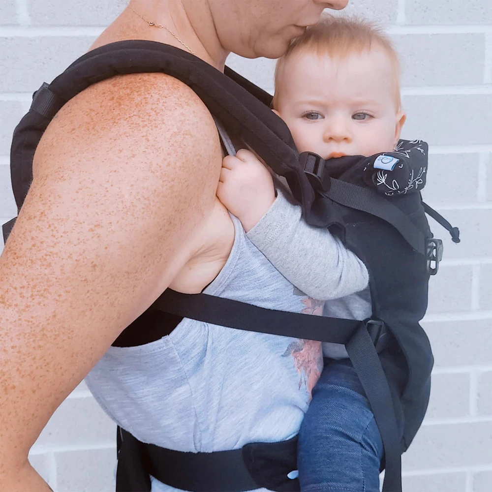 Baby Carrier PöpNgo - Black