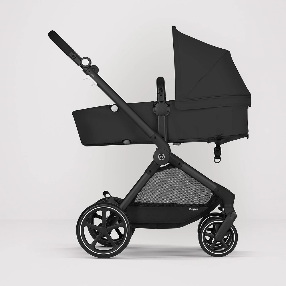 Eos Moon Black Stroller