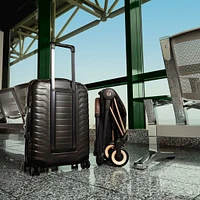Poussette Coya - Cadre noir mat avec siège vert feuillage