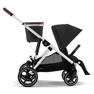 Poussette Gazelle S – Châssis couleur argent avec siège Noir Moon
