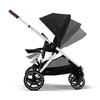 Poussette Gazelle S – Châssis couleur argent avec siège Noir Moon