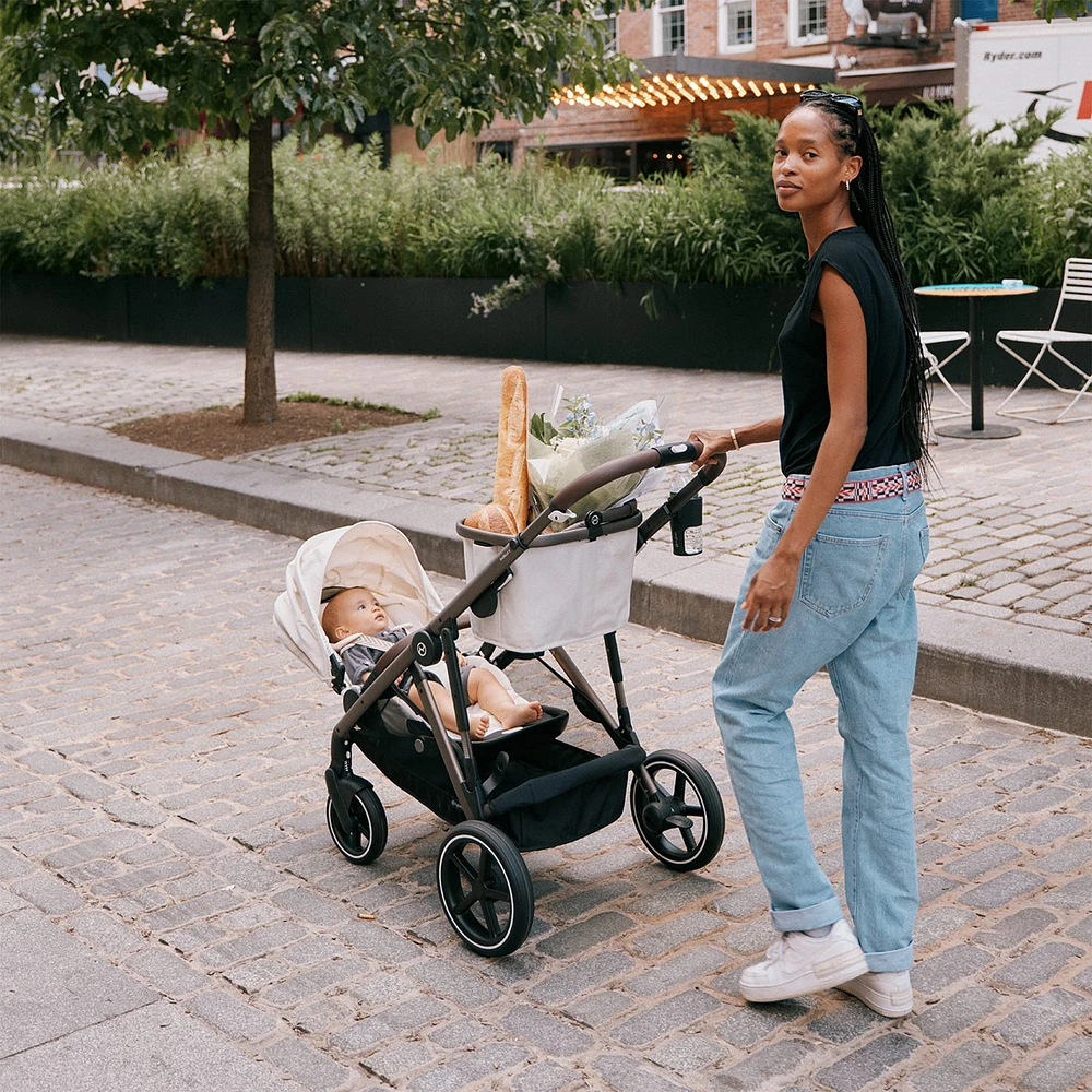 Poussette Gazelle S – Châssis couleur Taupe avec siège Amande/Beige