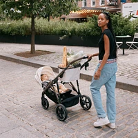 Poussette Gazelle S – Châssis couleur Taupe avec siège Amande/Beige