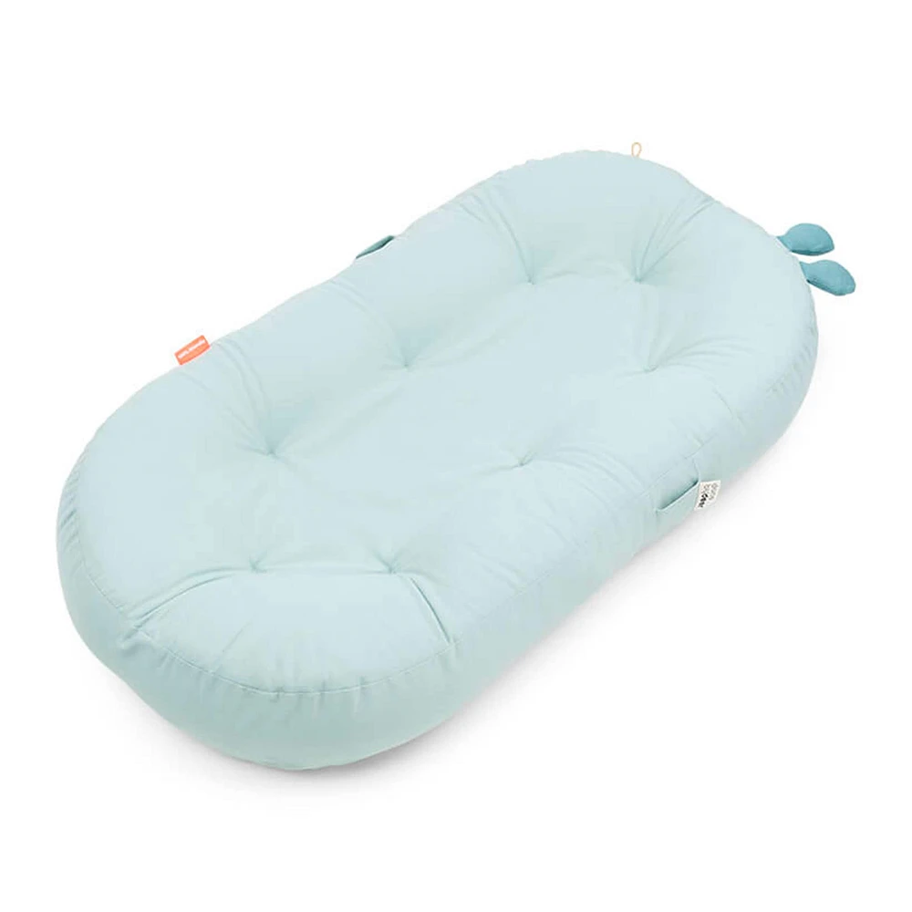 Cozy Lounger with Activity Arch