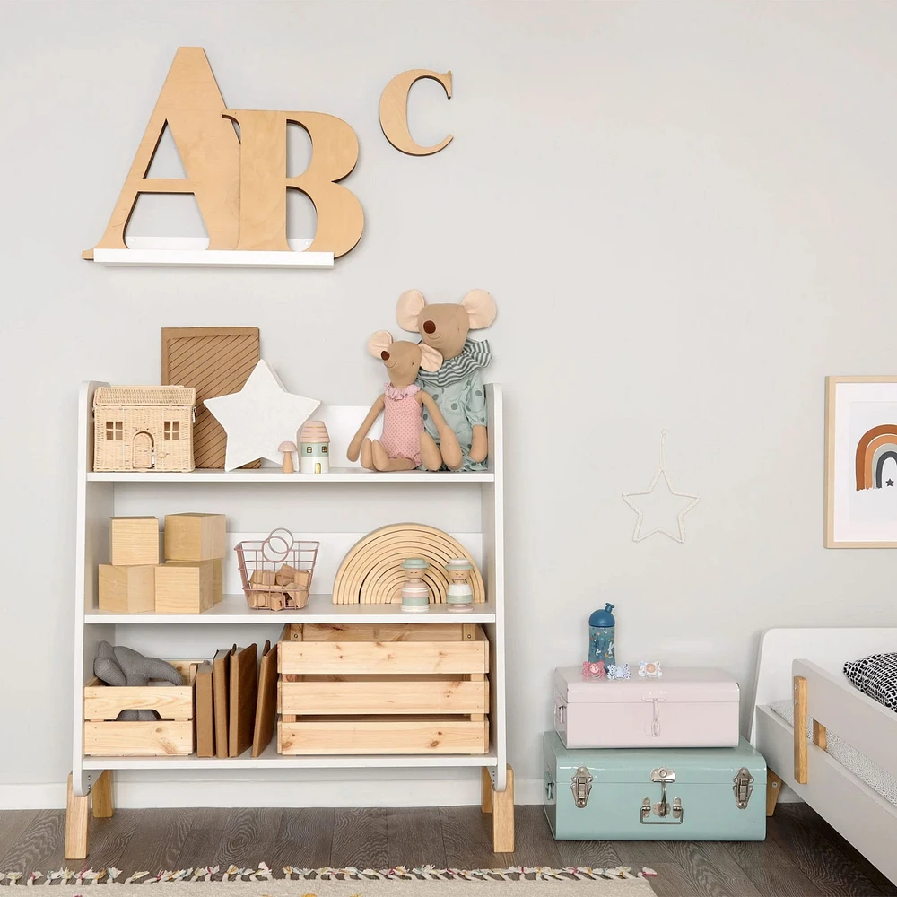 Muse Bookshelf - White/Natural