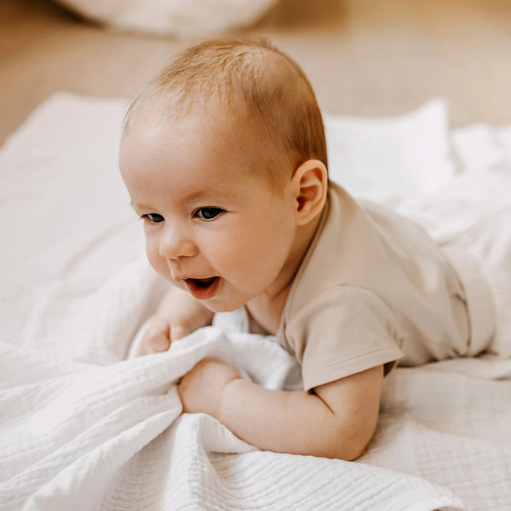 Deluxe Muslin Blanket + Rabbit Toy