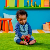 Hold My Own Easy-Grasp Teether Toy - Apple