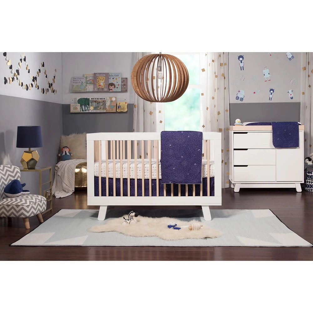 Hudson 3-in-1 Convertible Crib - White / Washed Natural
