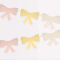 Guirlande De Boucles En Papier 3D