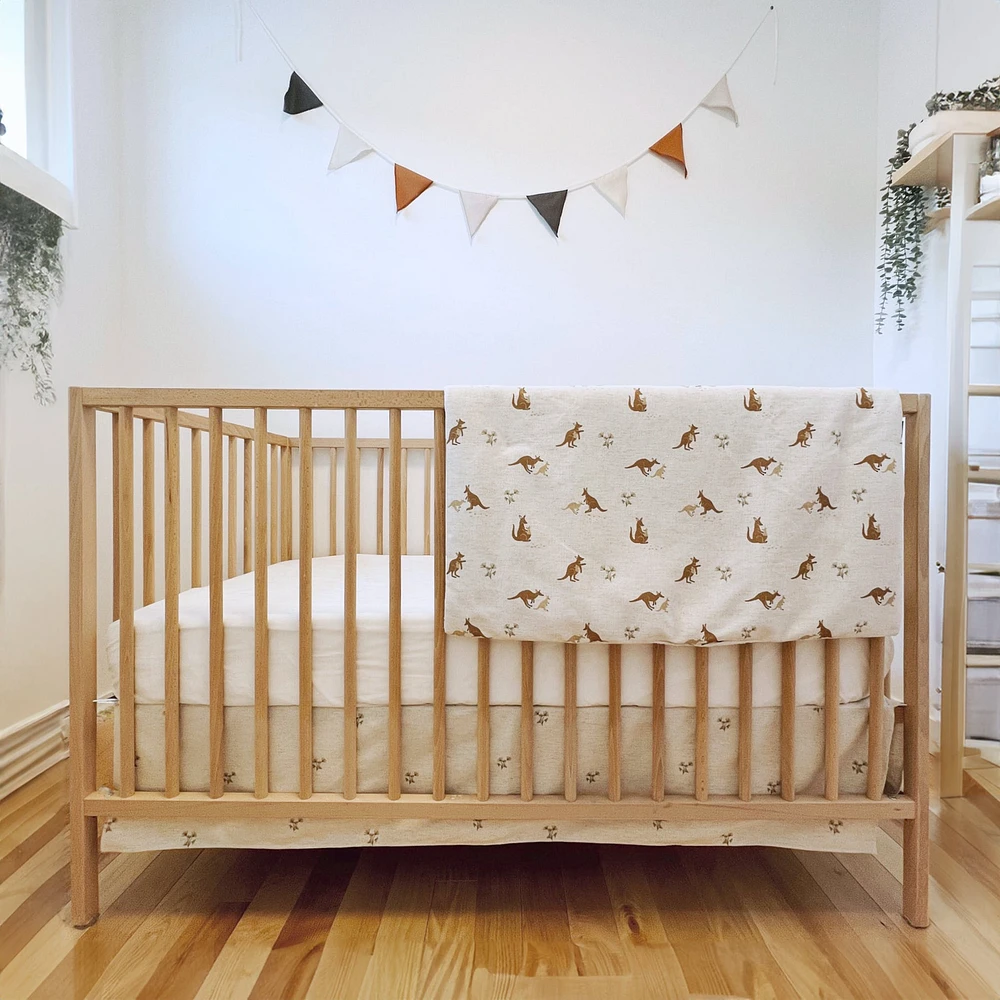 Exclusive 3-Piece Crib Bedding - Kangaroo CHU Sainte-Justine Foundation