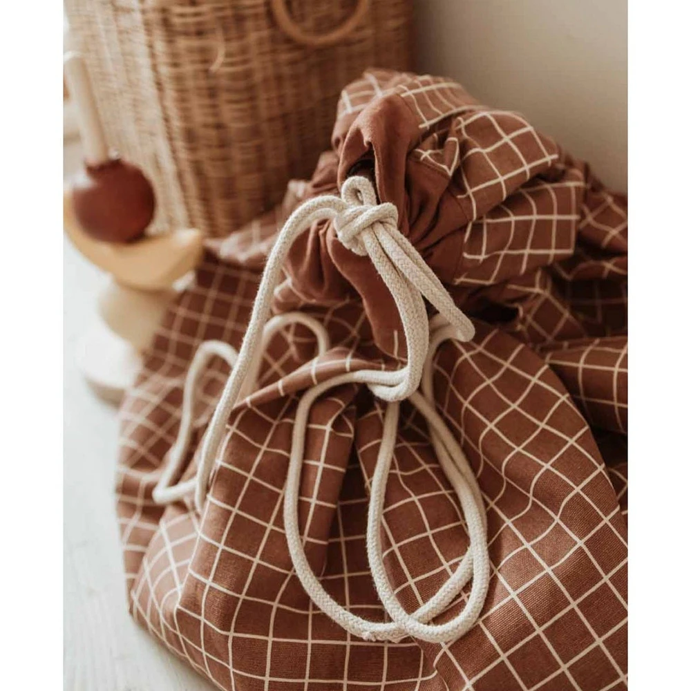 Organic Grid Brown Storage Bag