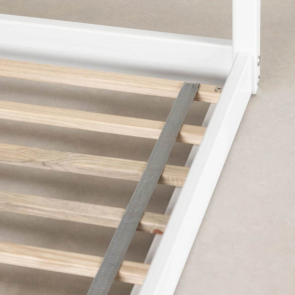 Sweedi - House Bed with Chimney for Baby - White