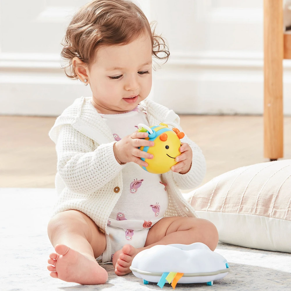 Explore and More Follow-Bee Crawl Toy