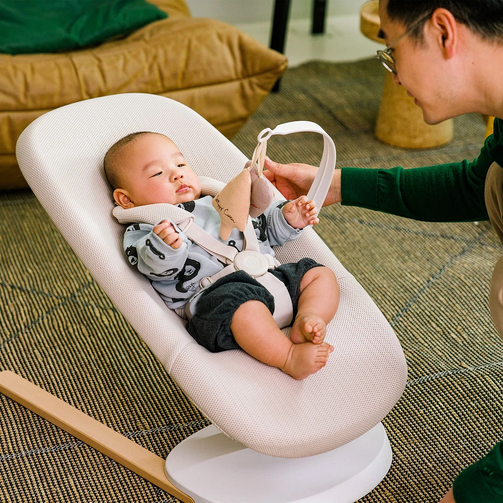 Stokke® Yoga™ Bouncer - Light Sand