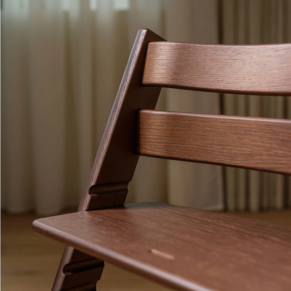 Tripp Trapp® High Chair V2 Brown,  Cushion and Stokke® Tray