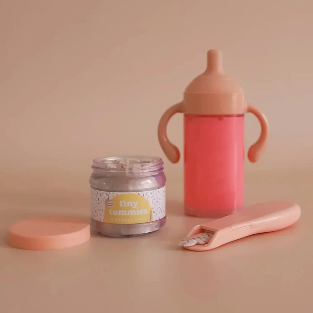 Ensemble Cadeau - Gâteau D'Anniversaire et Lait à La Fraise