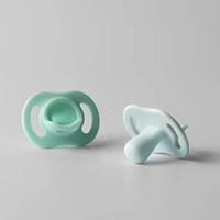 Ultra-Light Stayput Pacifier 0-6 Months 