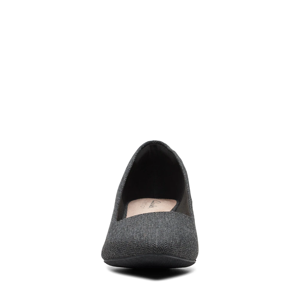 Teresa Step Black