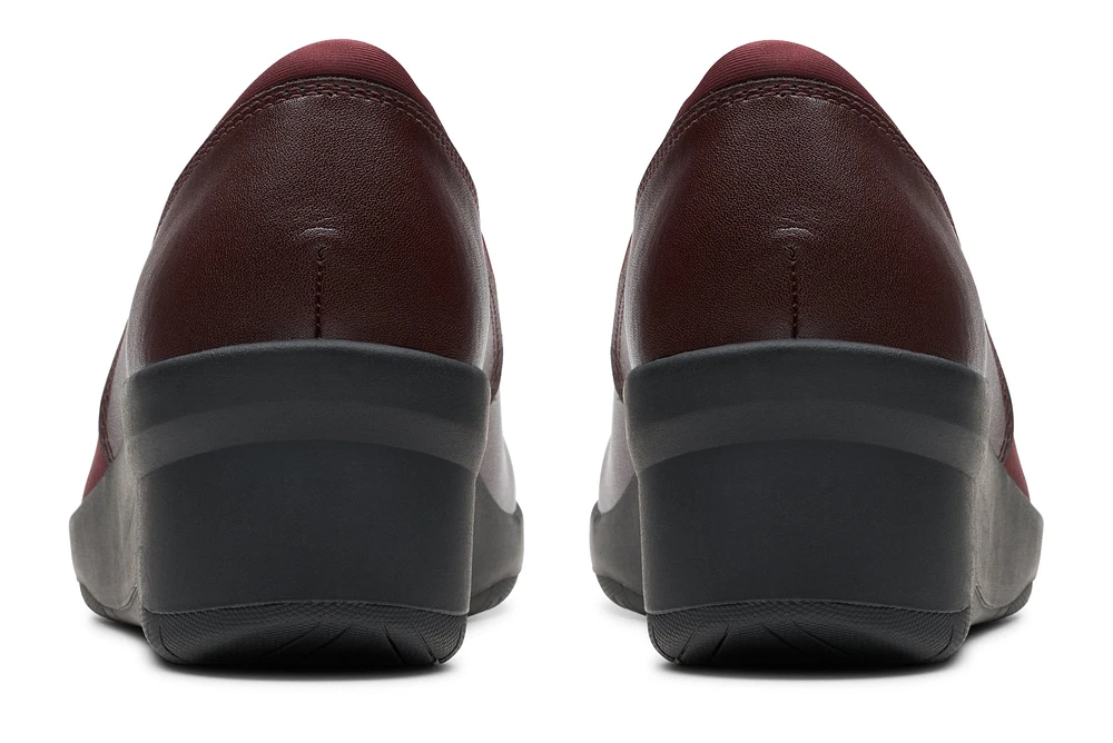 Suttyn Walk Leather Wine
