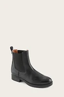 40059-black - Waxy Burnished Leather Black