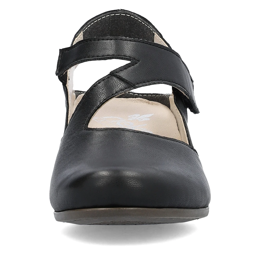 Black Closed Toe Sandal