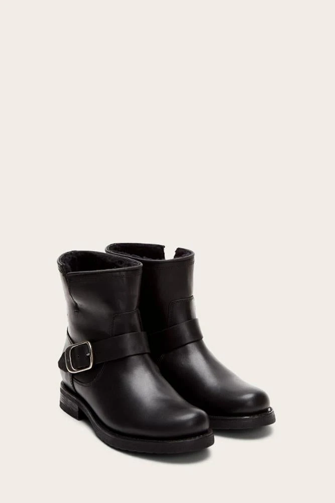70923-blk - WP Smth Vint Lthr Shrling Black