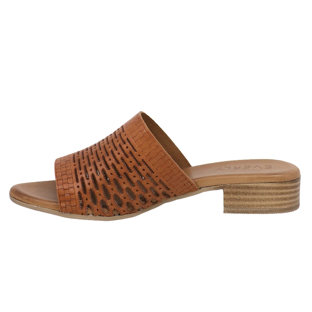 Elissa 01 Tan