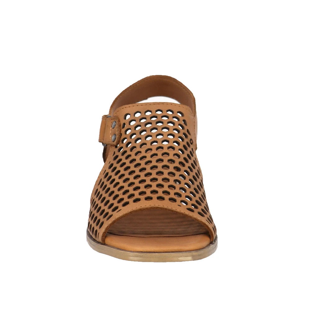 Tessa 01 Tan