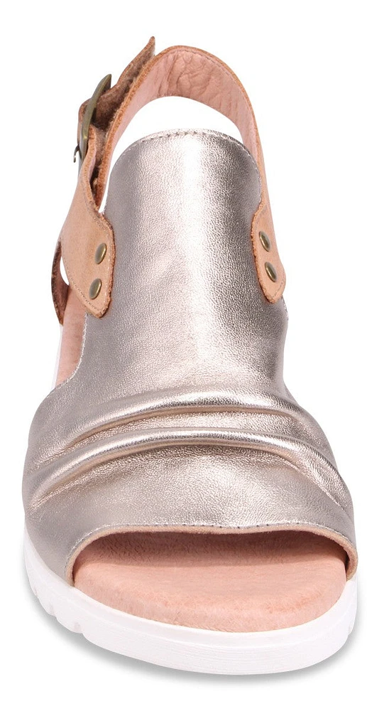Madis Champagne/Dk Tan