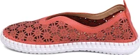Daisy Coral