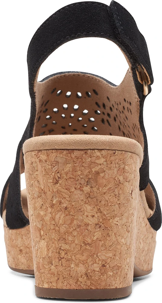 Giselle Bay Black