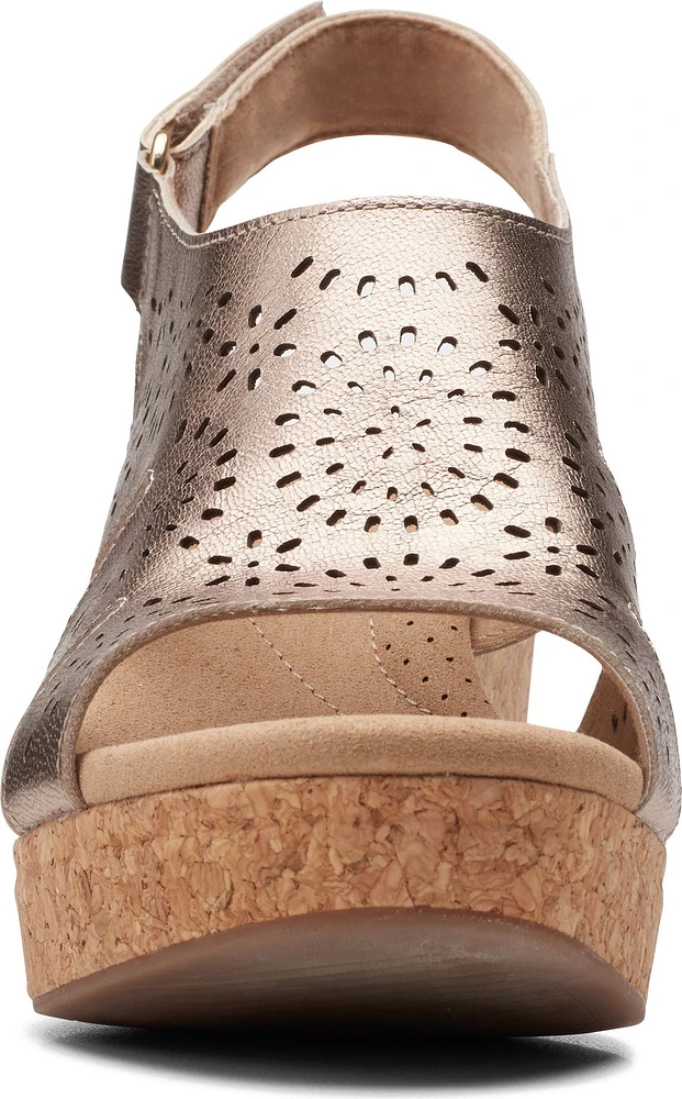 Giselle Bay Metallic