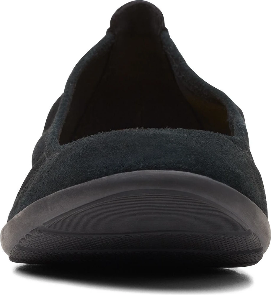 Jenette Ease Black