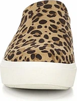 Wink Leopard