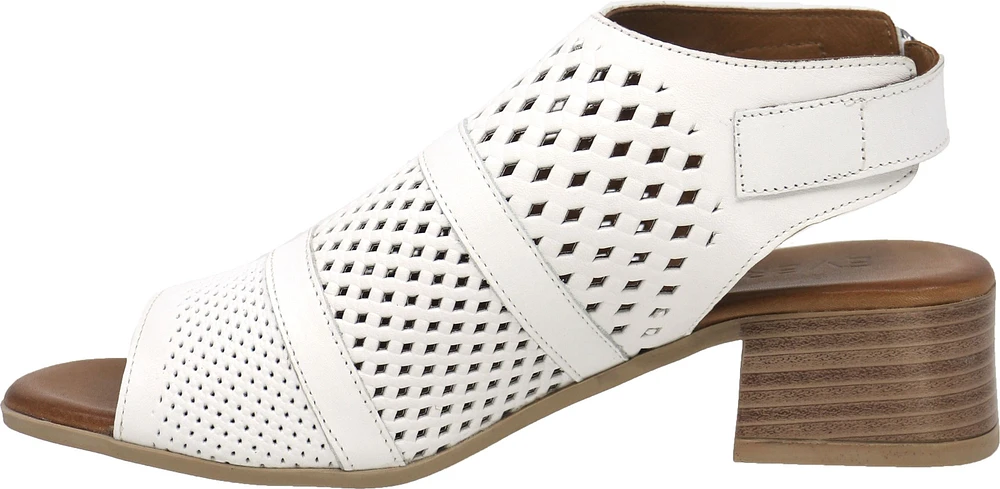 Maya01 White