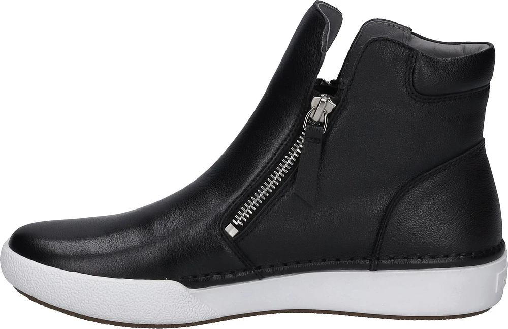 Claire 14 Black