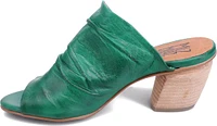 Ainsely Emerald