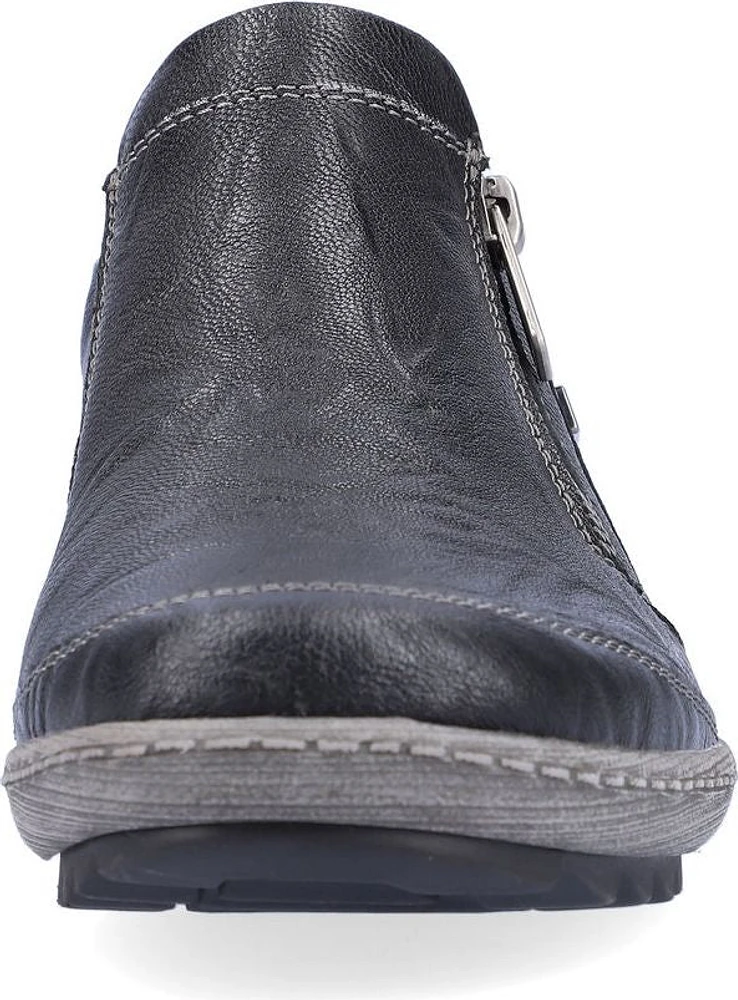 Black Slip On W Side Zip
