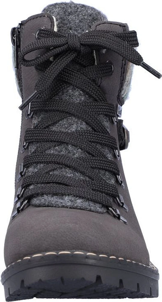 Grey Hiker