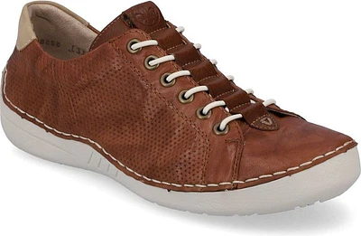 Cayenne Lace Up