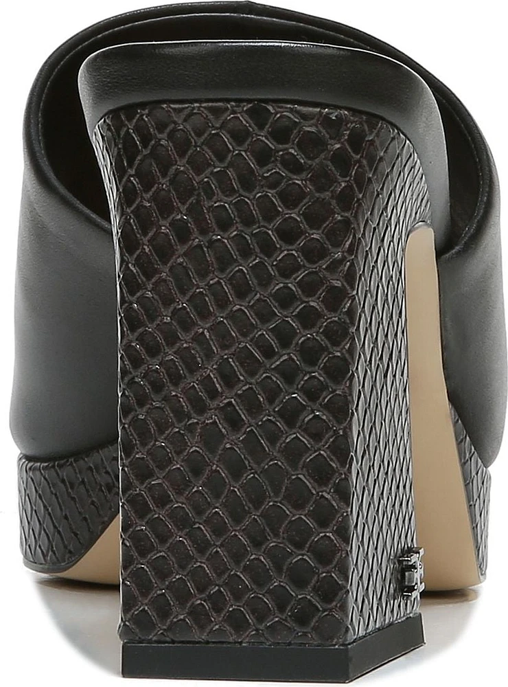 Wilton Black