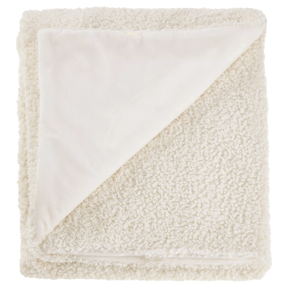 Kyra Plush Throw